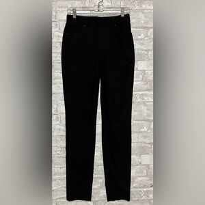Lululemon Women's City Sleek 5
Pocket 4 Way Stretch Pants.